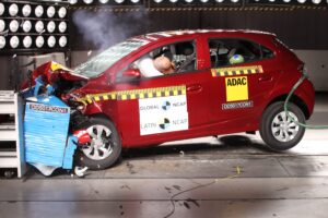 Brasileiros Priorizam Outros Aspectos na Hora de Comprar Carros: Um Olhar sobre a Segurança Automotiva