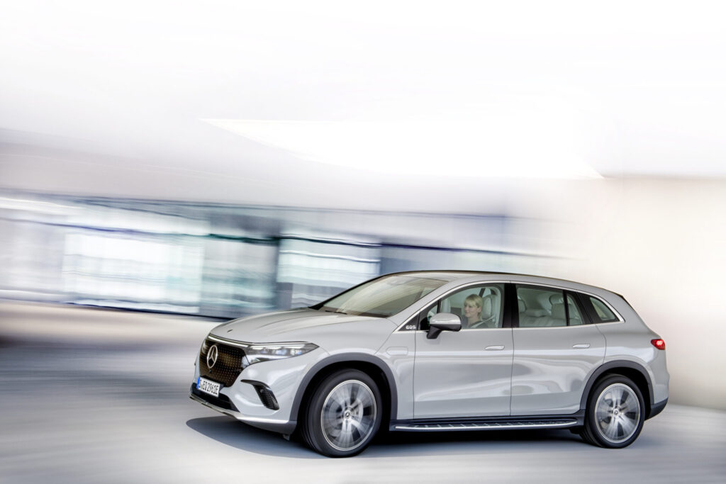Mercedes EQS SUV