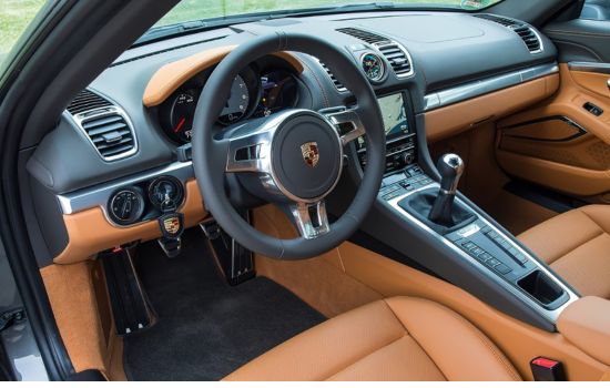 Porsche 718 Cayman GTS: Descubra mais sobre seu equilíbrio e performance
